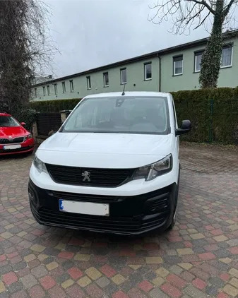 samochody osobowe Peugeot Rifter cena 45500 przebieg: 162000, rok produkcji 2020 z Śmigiel